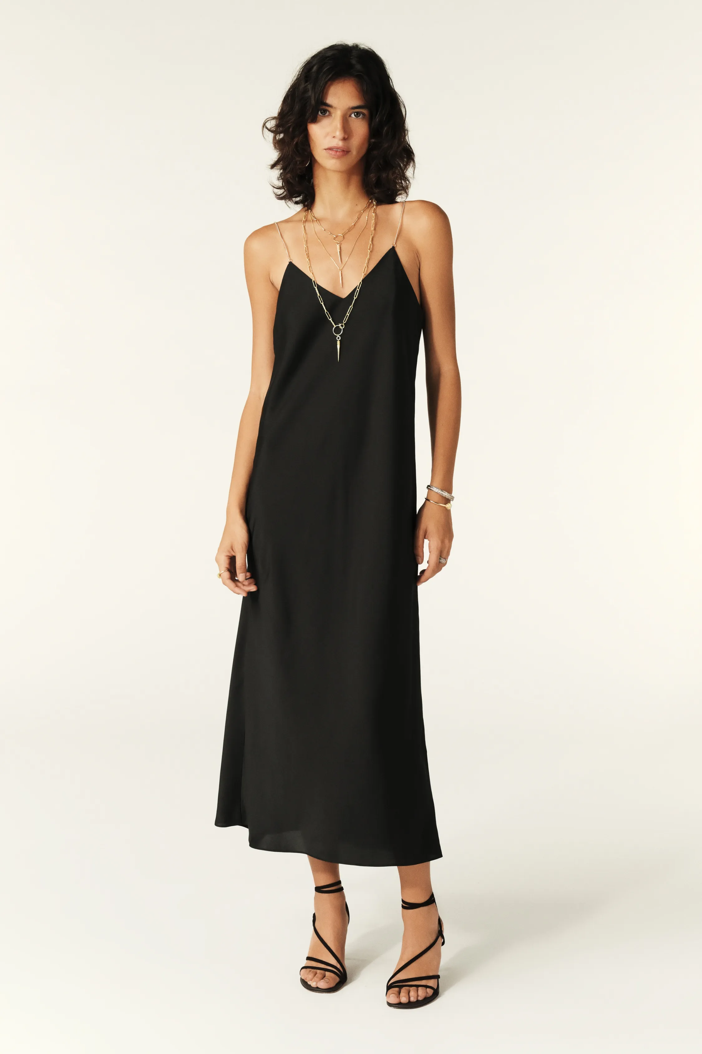 CHIARA vestido con cuello en V