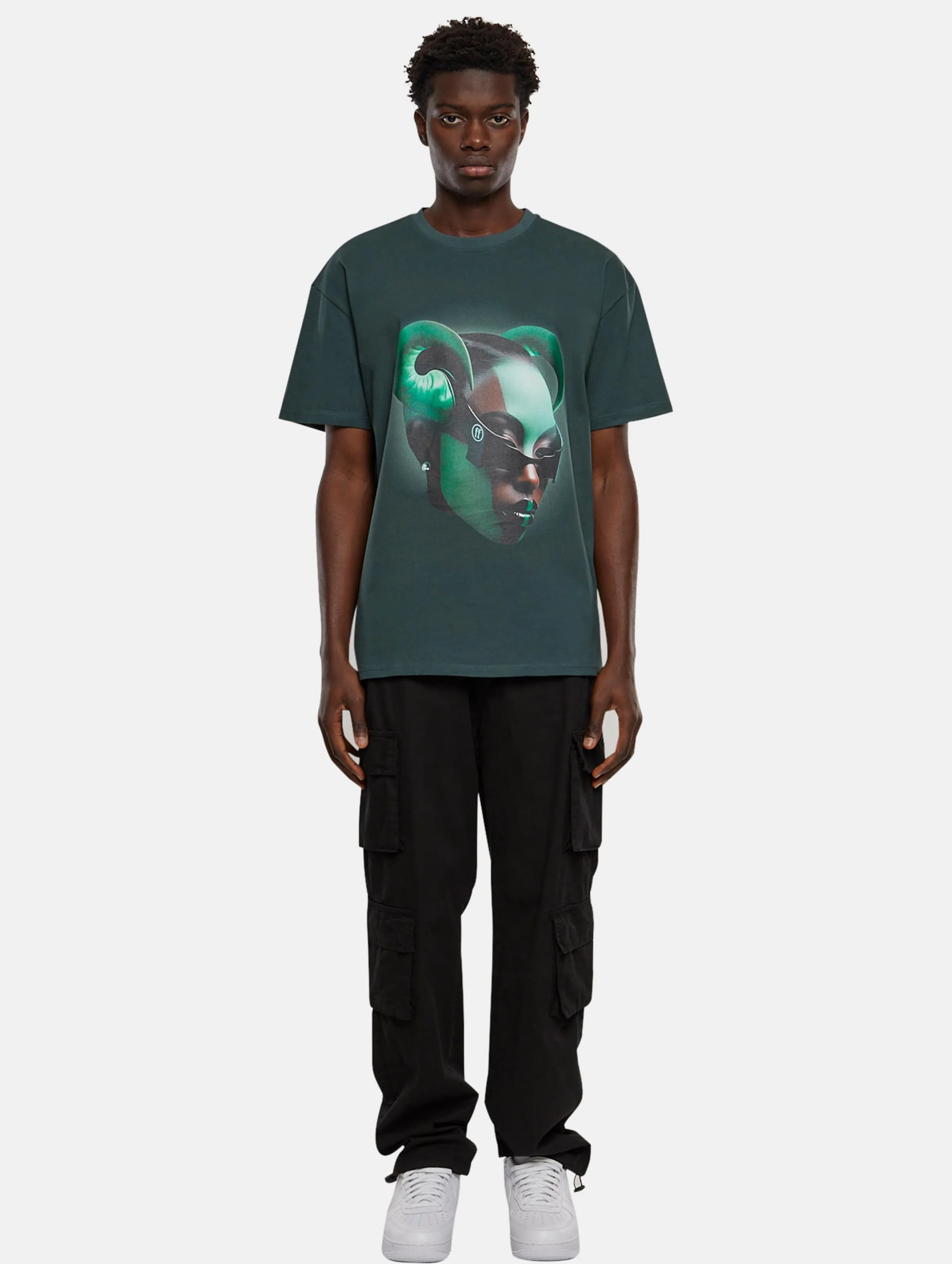 Forgotten Faces Green Empress Oversize